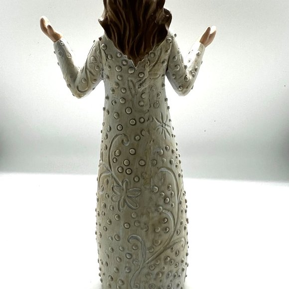 Blessings Figurine Beautiful Detailed Design New - Picture 3 of 5